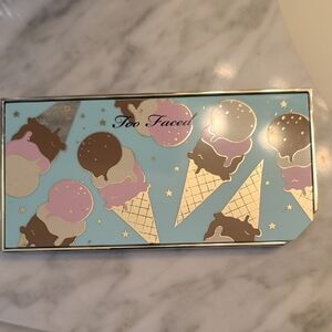 Too Faced Ice Cream Cone Highlighter Palette Has 3 Colors. Just Tested